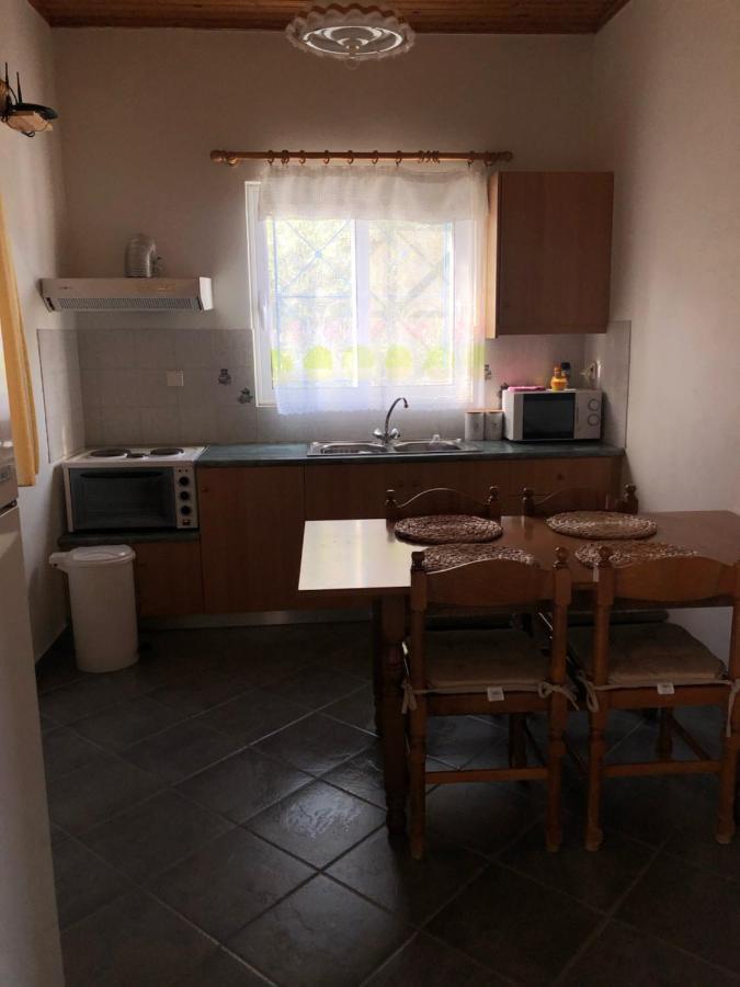 הוילה Kómboi Aggeliki House 4 מראה חיצוני תמונה