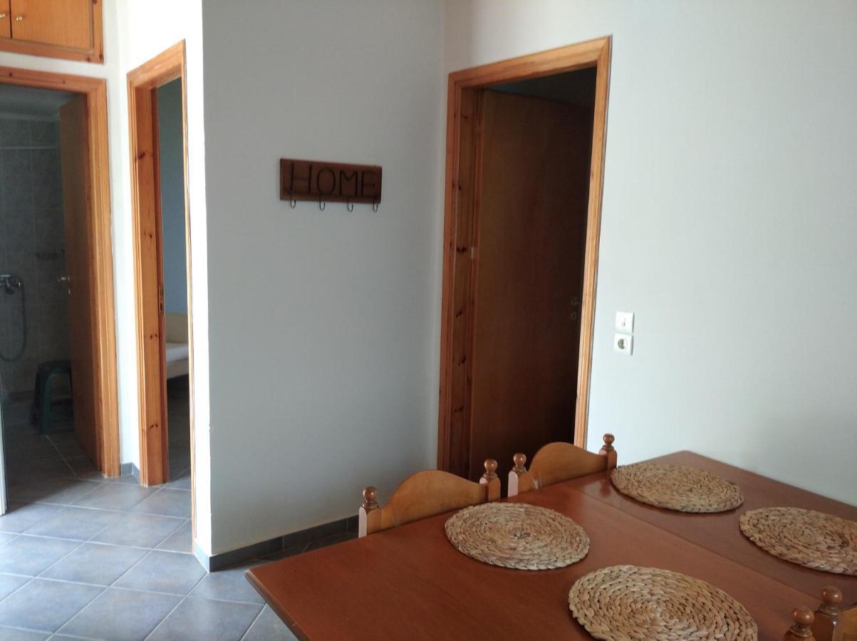 הוילה Kómboi Aggeliki House 4 מראה חיצוני תמונה